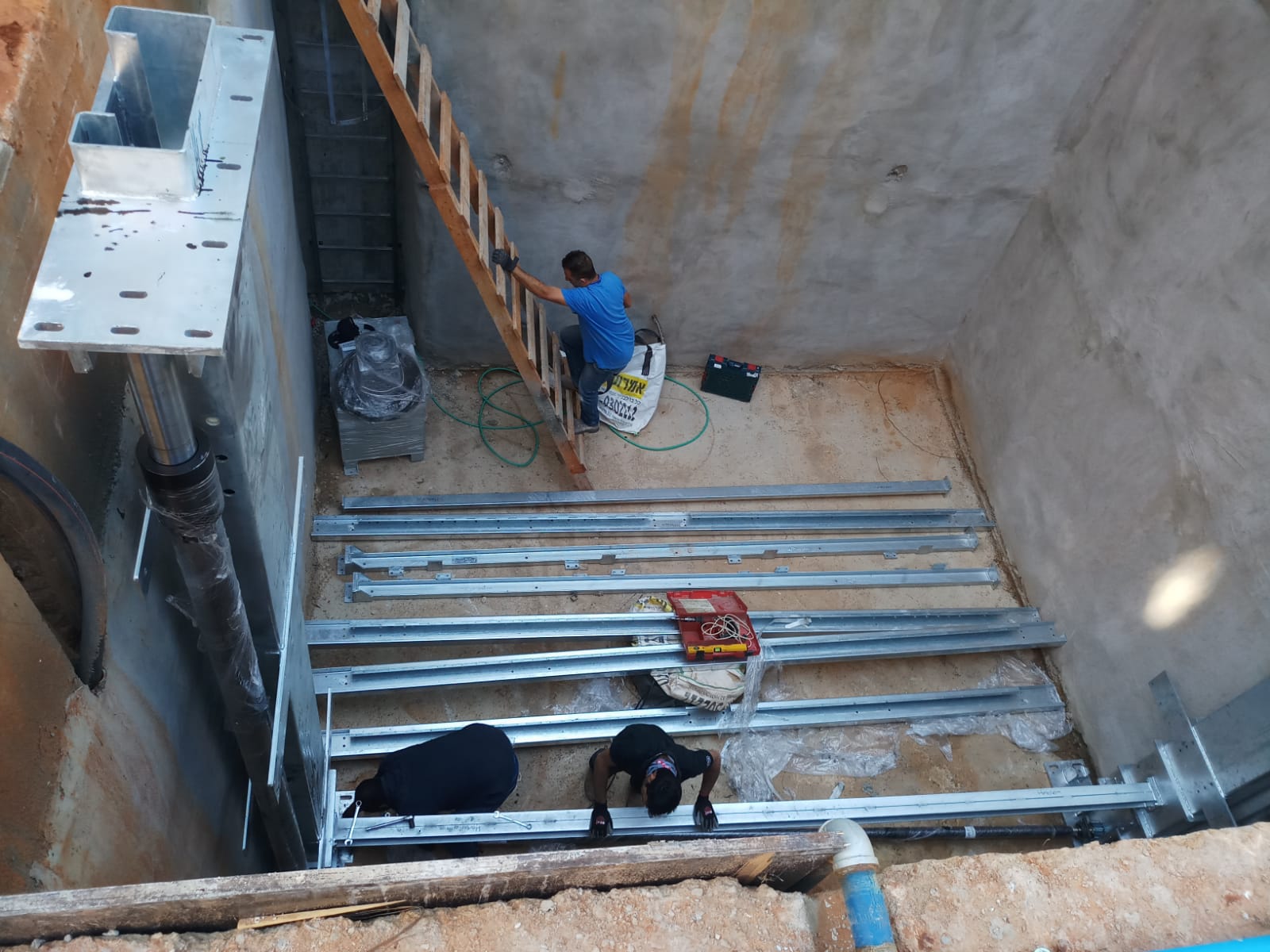 מתקני חניה בפתח תקווה