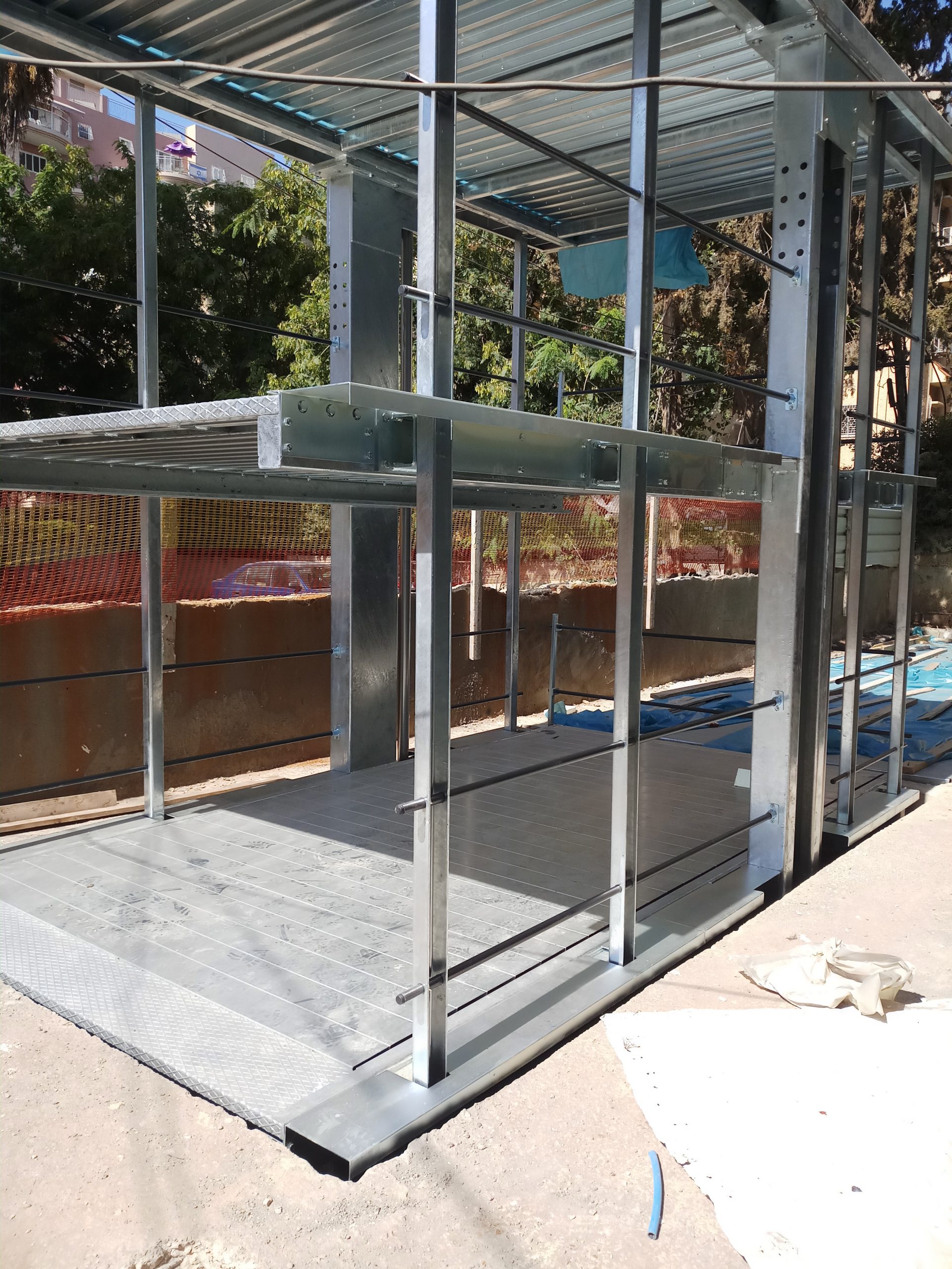 מכפיל חניה בפרויקט גרינשטיין